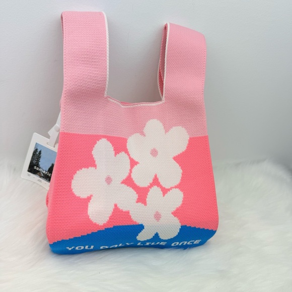 NWT Pinky Flower Stylish Essentials Handheld Bag - Picture 7 of 9